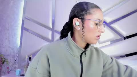 MIA 3 online show from 28, 1, 2025