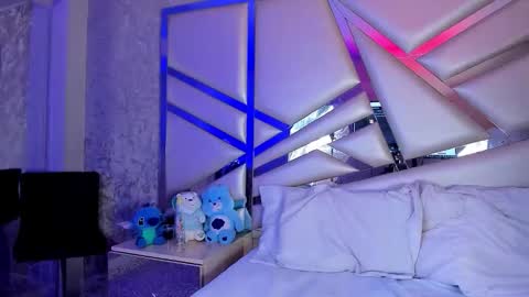 MIA 3 online show from 30, 10, 2025