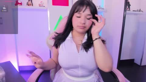 Snapshot of miia_aurora chatting on 13, 11, 2025 MIA online show from 13, 11, 2025