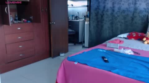  miia big1boobs online show from 1, 4, 2026