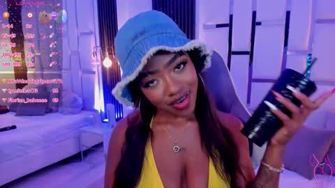 Miia Schwarz  online show from 18, 11, 2025