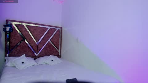 miia_starr_ online show from 7, 4, 2026