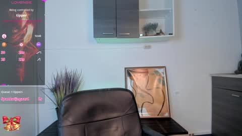 Miia 3 online show from 4, 12, 2024