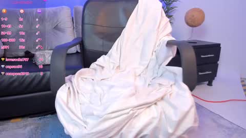 Miia 3 online show from 15, 2, 2025