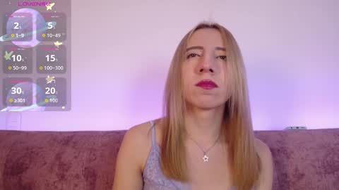 Snapshot of miiaa_doll chatting on 13, 11, 2025 MIIA online show from 13, 11, 2025