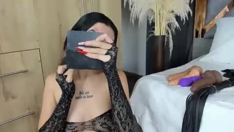 Snapshot of miiawinsters chatting on 13, 12, 2024 miiawinsters online show from 13, 12, 2024