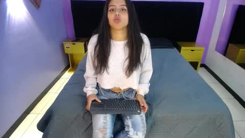 Snapshot of miilky__ chatting on 3, 3, 2026 Miilky online show from 3, 3, 2026