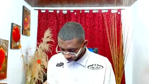 Snapshot of miilo18 chatting on 18, 2, 2026 milo online show from 18, 2, 2026