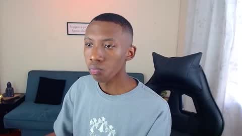 Snapshot of miiloo18 chatting on 28, 10, 2025 Jordan online show from 28, 10, 2025