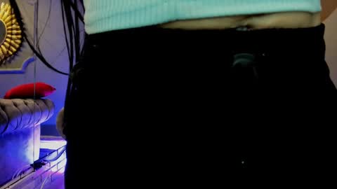 miilu  online show from 20, 12, 2024