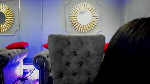 miilu  online show from 24, 1, 2025