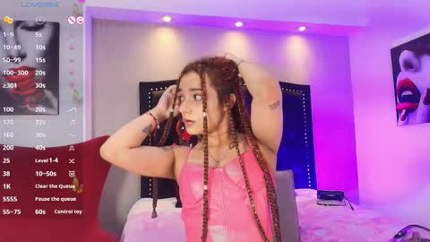 Snapshot of miilu_dancer_ chatting on 5, 11, 2025 Lucii online show from 5, 11, 2025