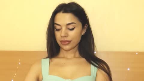 Snapshot of mika_gold7 chatting on 4, 2, 2025 Mika online show from 4, 2, 2025