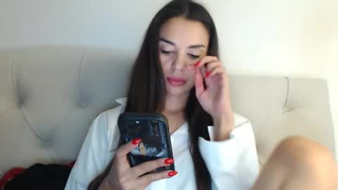 Snapshot of mika_gold7 chatting on 24, 9, 2025 Mika online show from 24, 9, 2025