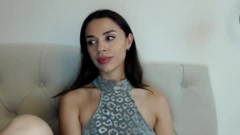 Snapshot of mika_gold7 chatting on 17, 10, 2025 Mika online show from 17, 10, 2025