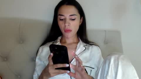 Snapshot of mika_gold7 chatting on 20, 10, 2025 Mika online show from 20, 10, 2025