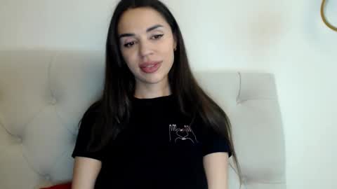 Snapshot of mika_gold7 chatting on 10, 11, 2025 Mika online show from 10, 11, 2025