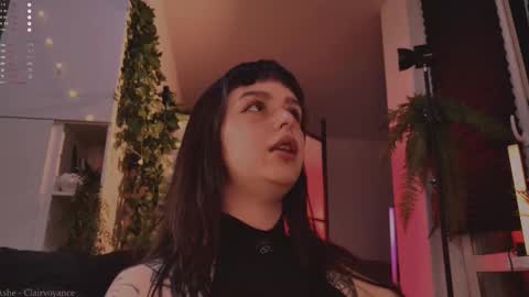 mika_moon_ online show from 21, 11, 2025