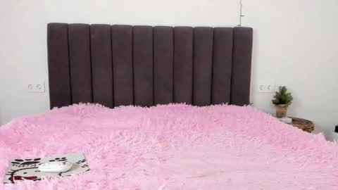 Mika online show from 6, 2, 2025