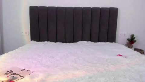 Mika online show from 15, 2, 2025