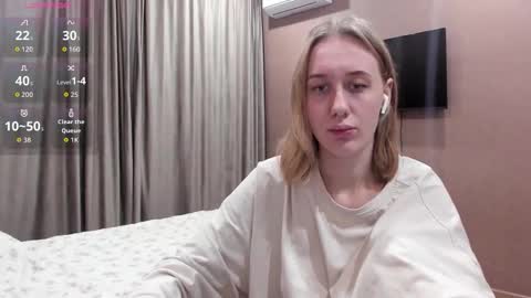 Mika online show from 24, 11, 2025