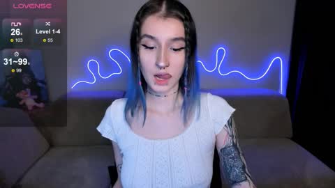 Mika online show from 27, 10, 2025