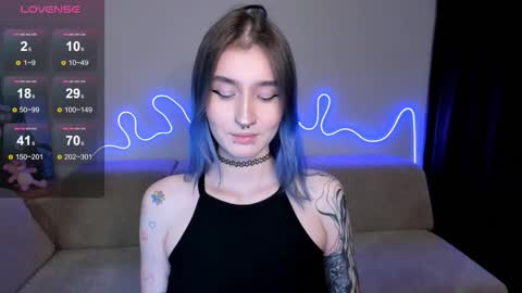 Mika online show from 28, 10, 2025