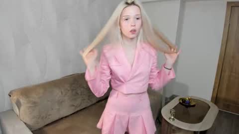 Angel girl online show from 27, 11, 2025