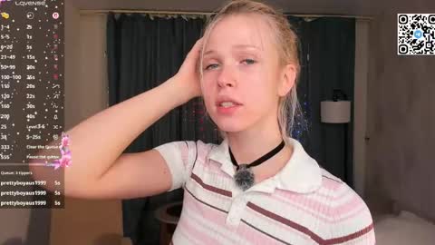 Snapshot of mikaelataron chatting on 18, 5, 2026 Angel girl online show from 18, 5, 2026