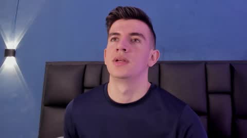 mikael online show from 8, 11, 2025