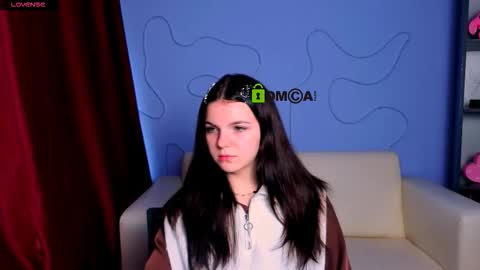 Mika online show from 22, 11, 2025