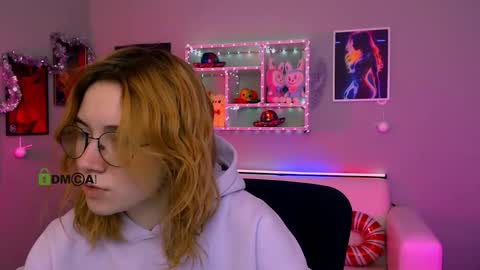 Snapshot of mikami_grey chatting on 8, 1, 2026 Mika online show from 8, 1, 2026