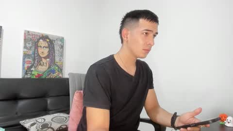 mike3xxx online show from 19, 11, 2025