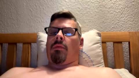 mike4u26 online show from 4, 10, 2025