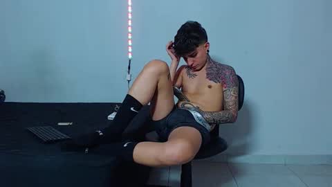 Mike IMDEPENDIENT MODEL online show from 22, 11, 2025