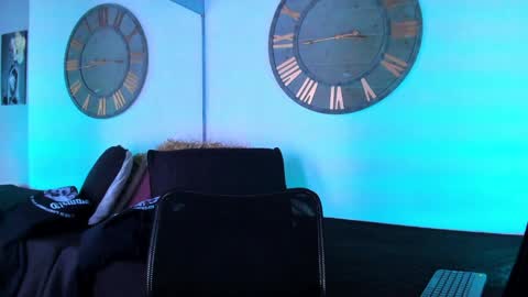 Snapshot of mike_0233 chatting on 18, 12, 2024 Mike 0233 online show from 18, 12, 2024