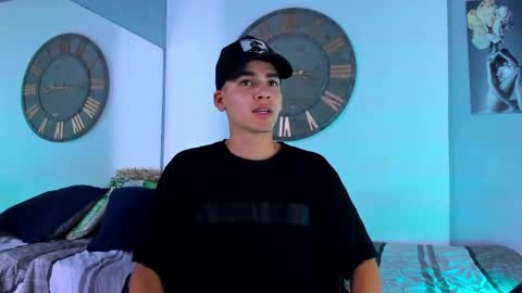 Snapshot of mike_0233 chatting on 22, 12, 2024 Mike 0233 online show from 22, 12, 2024