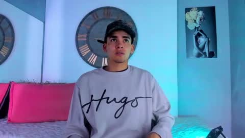 Snapshot of mike_0233 chatting on 28, 12, 2024 Mike 0233 online show from 28, 12, 2024