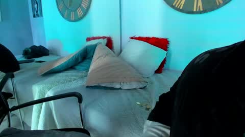 Snapshot of mike_0233 chatting on 19, 1, 2025 Mike 0233 online show from 19, 1, 2025