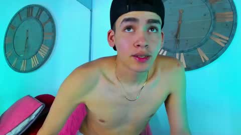 Snapshot of mike_0233 chatting on 21, 1, 2025 Mike 0233 online show from 21, 1, 2025