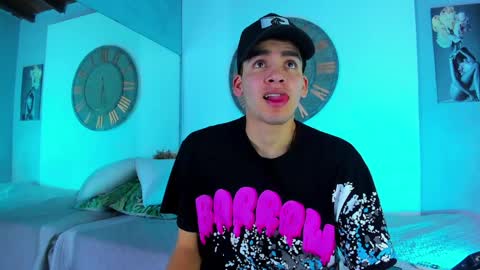 Snapshot of mike_0233 chatting on 23, 1, 2025 Mike 0233 online show from 23, 1, 2025