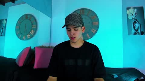 Snapshot of mike_0233 chatting on 24, 1, 2025 Mike 0233 online show from 24, 1, 2025