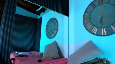 Snapshot of mike_0233 chatting on 2, 2, 2025 Mike 0233 online show from 2, 2, 2025