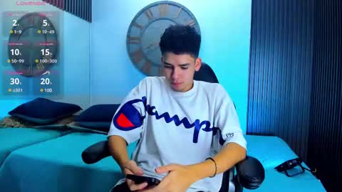 Snapshot of mike_0233 chatting on 13, 2, 2025 Mike 0233 online show from 13, 2, 2025