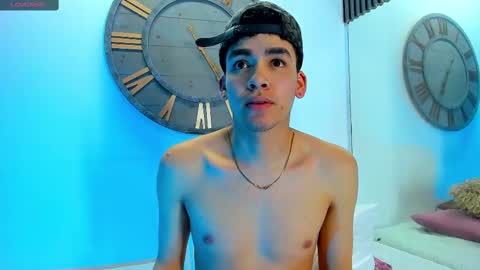 Snapshot of mike_0233 chatting on 21, 2, 2025 Mike 0233 online show from 21, 2, 2025