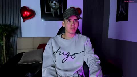 Snapshot of mike_0233 chatting on 25, 2, 2025 Mike 0233 online show from 25, 2, 2025