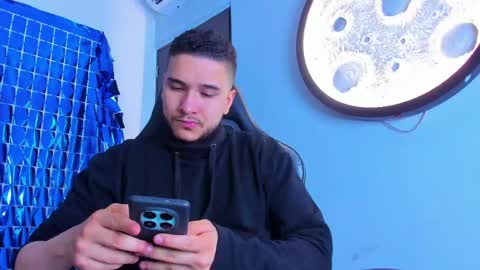 Mike  online show from 14, 4, 2026