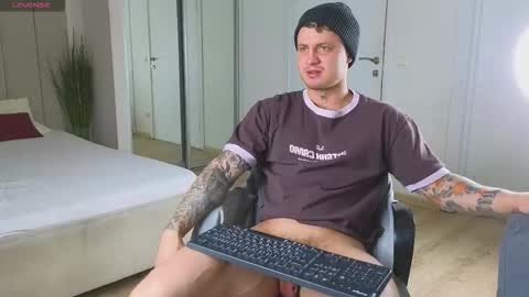 Mike Magic online show from 14, 12, 2025