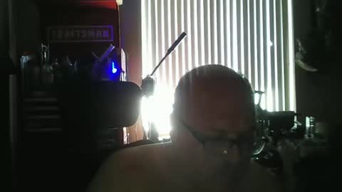 Snapshot of mike_allen4 chatting on 8, 4, 2026 mike_allen4 online show from 8, 4, 2026