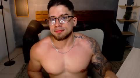 Snapshot of mike_montoya chatting on 26, 6, 2026 Mike Montoya online show from 26, 6, 2026